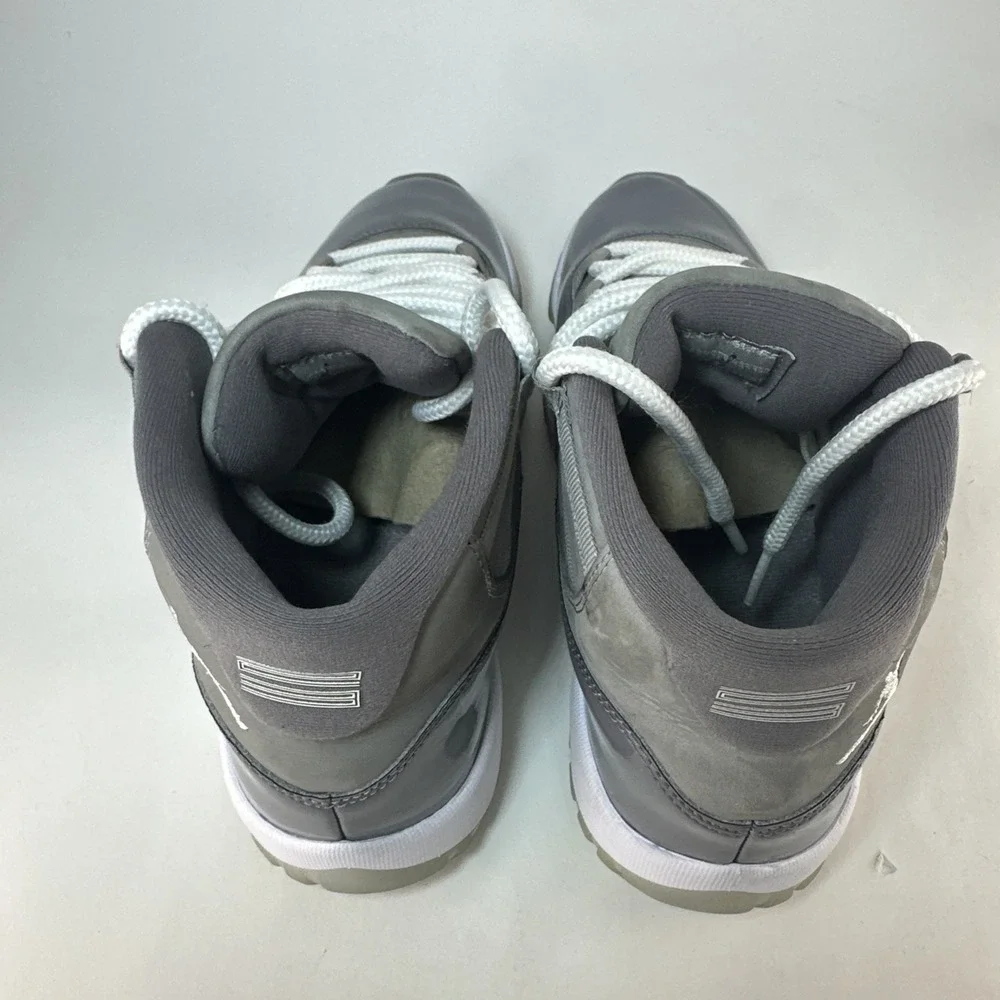 Air Jordan 11 Retro Cool Grey CT8012-005 Men's Size 8.5 Gray White 2021